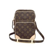 Louis Vuitton 激安　ルイヴィトン 新品　モノグラム　ショルダーバッグ　アマゾン M45236