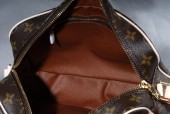 Louis Vuitton 激安　ルイヴィトン 新品　モノグラム　ショルダーバッグ　トロカデロ27cm　M51274