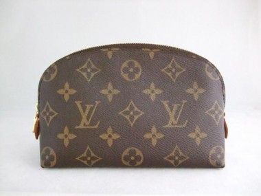 Louis Vuitton 激安　ルイヴィトン 新品　モノグラム　半月コスメポーチ　ポシェットコスメティック　M47515