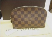 LOUISVUITTON　ルイヴィトン 新品　ダミエ　半月コスメポーチ　ポシェット・コスメティック　N47516