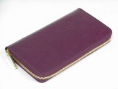 Louis Vuitton 激安　ルイヴィトン 新品　ヴェルニ　財布　ジッピーウォレット　ヴィオレット　M93575
