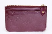 Louis Vuitton 激安　ルイヴィトン 新品　ヴェルニ　ポシェット・クレNM　キーコインケース　小銭入れ　プレート付き　ヴィオレット　M93560