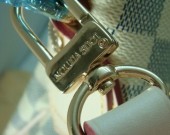 2011年春夏新作　Louis Vuitton 激安　ルイヴィトン 新作 人気 新品 通販＆送料込　 ルイヴィトン 新作 人気 新品 通販＆送料込　ダミエ　 アズール イーヴォラ　ショルダーバッグGM　N41134