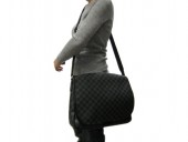 Louis Vuitton 激安　ルイヴィトン 新品　ダミエ・グラフィット　バッグ　ショルダーバッグ　レンツォ　N51213