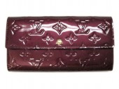 2011年春夏新作　Louis Vuitton 激安　ルイヴィトン 新品　ヴェルニ　財布　ファスナー付き長札　ポルトフォイユ・サラ　ルージュフォーヴィスト　M91521