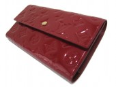 Louis Vuitton 激安　ルイヴィトン 新品　ヴェルニ　財布　三つ折り長札　ポルトフォイユ・インターナショナル　NM　ポムダムール　M93531