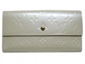 Louis Vuitton 激安　ルイヴィトン 新品　ヴェルニ　財布　三つ折長札　ポルトフォイユ・インターナショナル　NM　ペルル　M91969