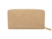 2010年早春新作 Louis Vuitton 激安 ルイヴィトン 新品　ヴェルニ　財布　ジッピーウォレット　ローズフロランタン　M91530