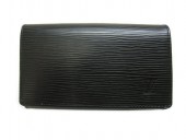 Louis Vuitton 激安　ルイヴィトン 新品　エピ　財布　L字ファスナー　ポルトフォイユ・トレゾール　ノワール　M63972