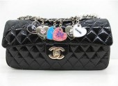 シャネル 新作＆送料込(CHANEL)  バッグ A46513Q