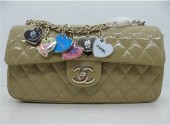 シャネル 新作＆送料込(CHANEL)  バッグ A46513QX
