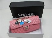 シャネル 新作＆送料込(CHANEL)  バッグ A46513T
