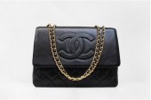 シャネル 新作＆送料込(CHANEL) バッグA35977