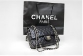 シャネル 新作＆送料込(CHANEL) バッグA35980