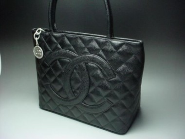 CHANEL シャネル 新作＆送料込 復刻トートバッグ ブラック×シルバー金具 A01806