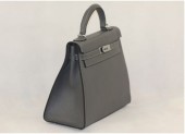 エルメス 新作＆送料込 Hermes バッグkelly32L