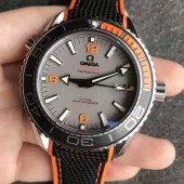 オメガ OMEGA シーマスター 600 プラネットオーシャン マスタークロノメーター Seamaster Professional 600 Planet Ocean Master Chronometer 215.92.44.21.99.001
