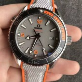 オメガ OMEGA シーマスター 600 プラネットオーシャン マスタークロノメーター Seamaster Professional 600 Planet Ocean Master Chronometer 215.92.44.21.99.001
