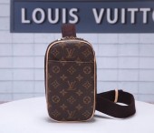 LOUISVUITTON　ルイヴィトン 新品　モノグラム　バッグ　ポシェットガンジュ　M51870