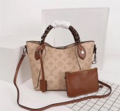 ルイヴィトン 人気 LOUISVUITTON モノグラム　通販 ＆送料込 M95938