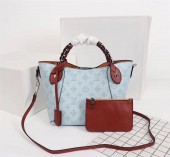 ルイヴィトン 人気 LOUISVUITTON モノグラム　通販 ＆送料込 M95938