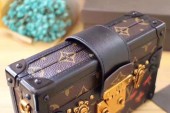ルイヴィトン箱 最新作 ショルダーバッグ M86286