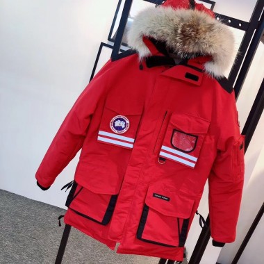 カナダグース メンズ 赤色 新作＆送料込人気 ダウンジャケット canadagoose031