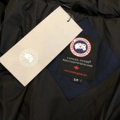 カナダグース メンズ  青い 新作＆送料込人気 ダウンジャケット canadagoose022