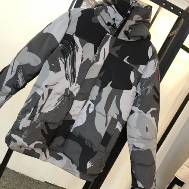 カナダグース メンズ 迷彩 新作＆送料込人気 ダウンジャケット canadagoose024