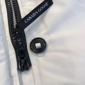カナダグース レディース オフベージュ 新作＆送料込人気 婦人服 ダウンジャケット canadagoose035