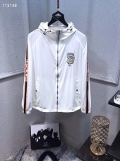 グッチ 新作 新品同様超美品 通販＆送料込 YF002