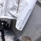 VALENTINO 新作 新品同様超美品 通販＆送料込 VALENTINO002