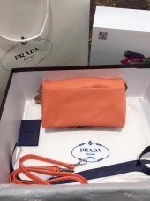 プラダ バッグ 人気 新作＆送料込 新入荷 PR5176