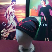 VALENTINO 新作＆送料込 新入荷 帽子 新作 mz747