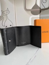 ルイヴィトン 財布 新作 人気 新品 通販＆送料込 M67630