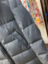 CANADA GOOSE 新作 新品同様超美品 通販＆送料 CG002