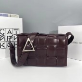 ボッテガ ヴェネタ 新作＆送料込 財布 BV8819