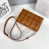 ボッテガ ヴェネタ 新作＆送料込 財布 BV8819