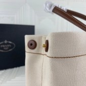 プラダ バッグ 人気 新作＆送料込 新入荷 PR8047