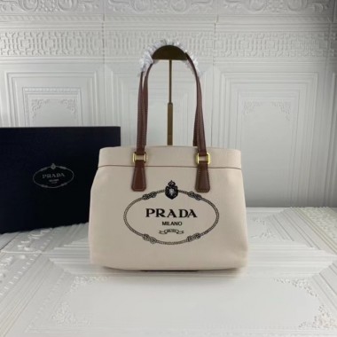 プラダ バッグ 人気 新作＆送料込 新入荷 PR8047