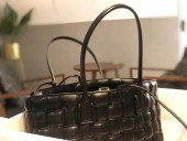 ボッテガ ヴェネタ 新作＆送料込 財布 BV500