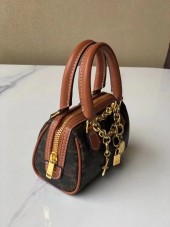 セリーヌ バッグ CELINE人気 新作＆送料込 新入荷 CE195112