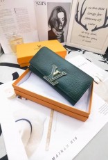 ルイヴィトン 財布 新作 人気 新品 通販＆送料込 M9376