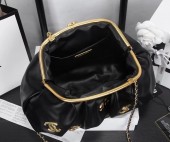 シャネル バッグ 人気 新作＆送料込(CHANEL)7008