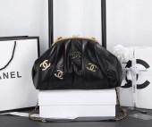 シャネル バッグ 人気 新作＆送料込(CHANEL)7008
