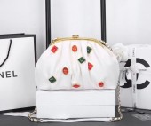 シャネル バッグ 人気 新作＆送料込(CHANEL)7008