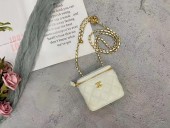 シャネル バッグ 人気 新作＆送料込(CHANEL)7001