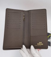 ルイヴィトン 財布 新作 人気 新品 通販＆送料込 M81008