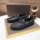 ボッテガヴェネタ カジュアルシューズ 新作 新品同様超美品 通販＆送料込 運動靴 男性用 BV018