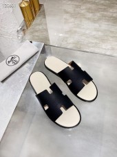 Hermes カジュアルシューズ 新作 本革 新品同様超美品 通販＆送料込 運動靴 男性用 her060